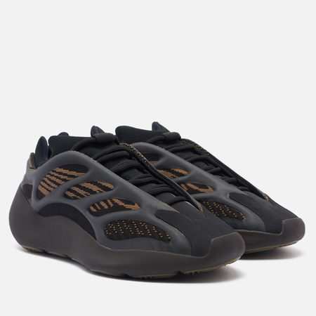 фото Кроссовки adidas originals yeezy 700 v3, цвет чёрный, размер 46.5 eu