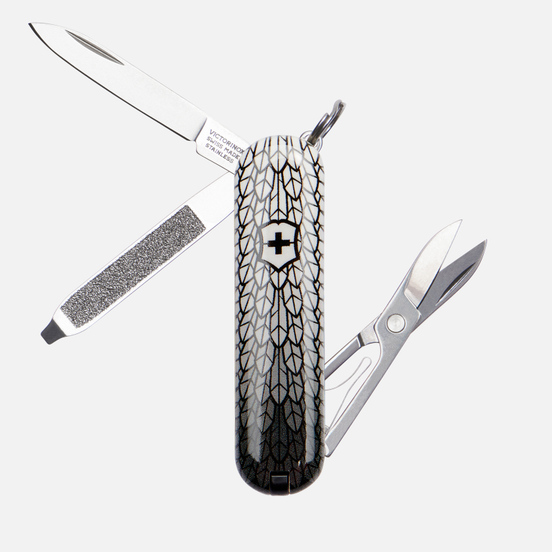 Карманный нож Victorinox Classic Eagle Flight Grey