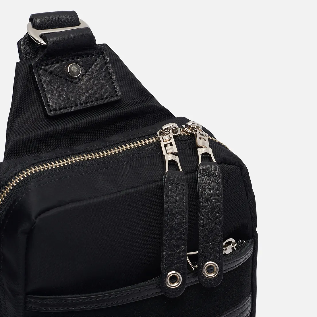 Master-piece Сумка Density Shoulder 2L