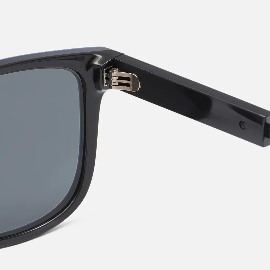 Prada Linea Rossa Солнцезащитные очки 04XS 02S06F 3N