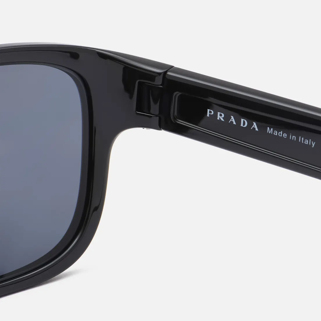 Prada Linea Rossa Солнцезащитные очки 05VS-1AB02G-3P Polarized