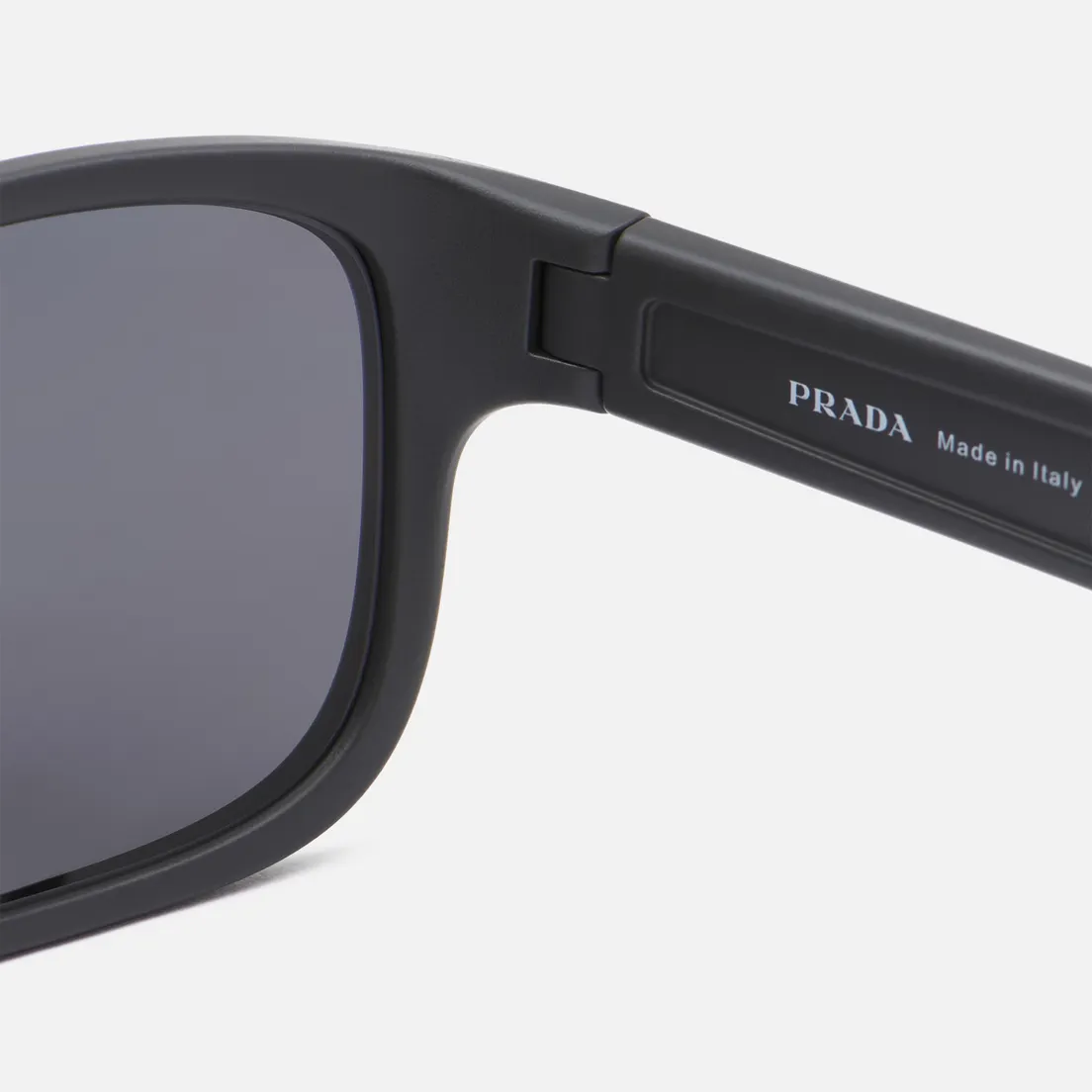 Prada Linea Rossa Солнцезащитные очки 05VS-UFK07H-3P Polarized