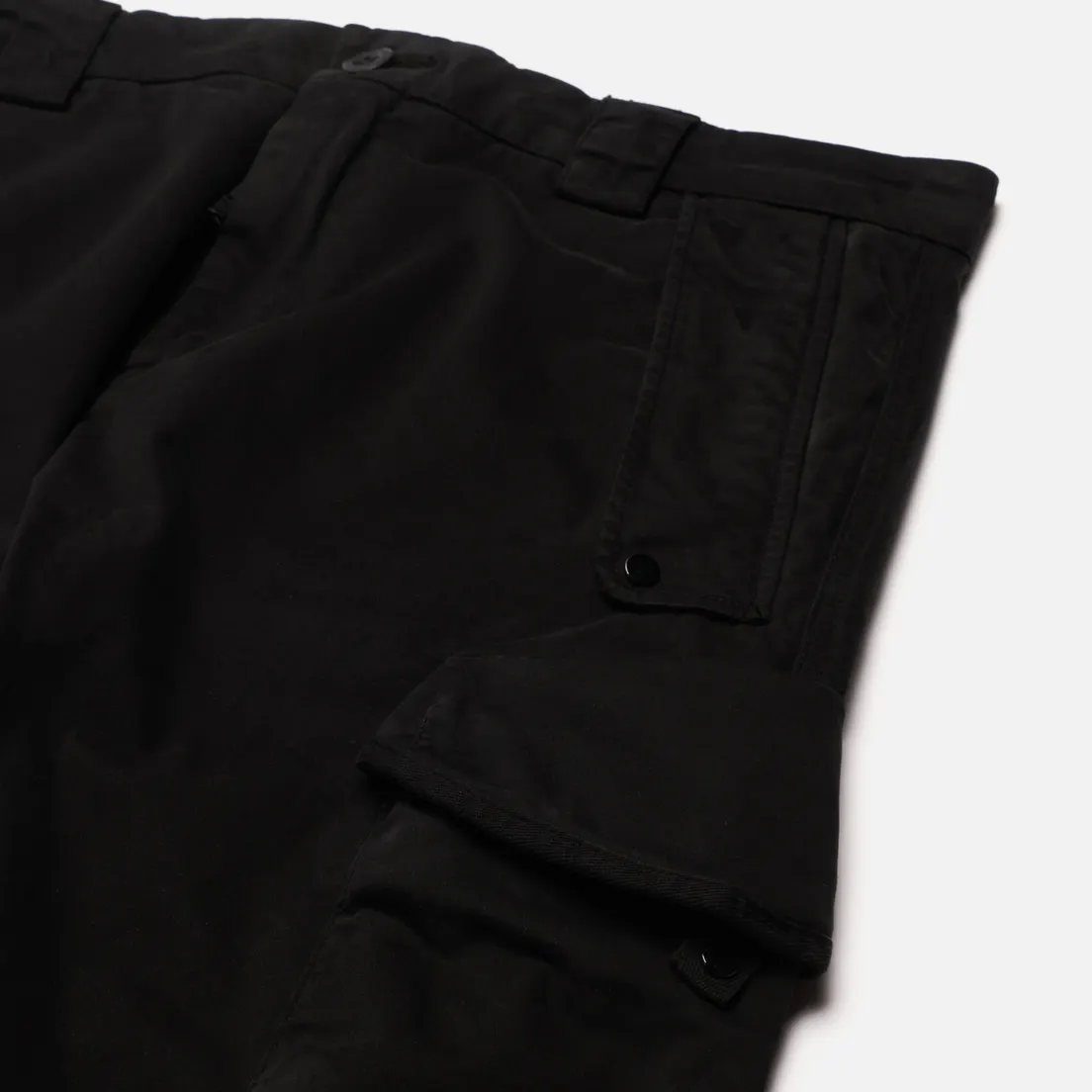 C.P. Company Мужские брюки Garment Dyed Stretch Sateen Lens Pocket Cargo