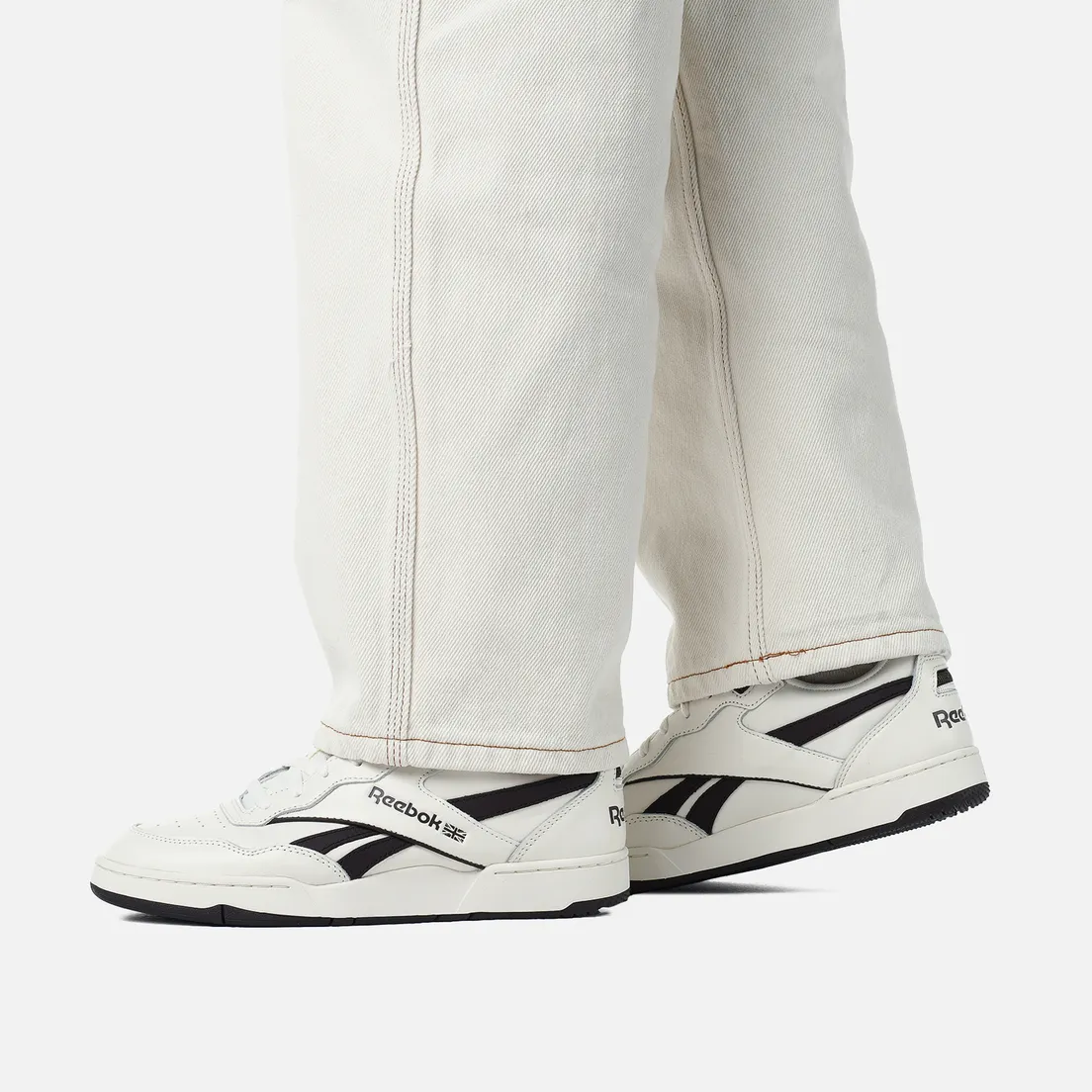 Reebok Кроссовки BB 4000 II