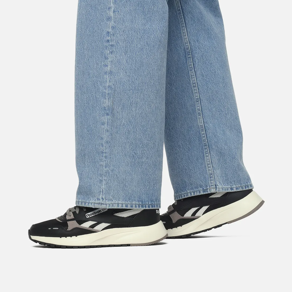 Reebok Кроссовки Classic Leather 2400
