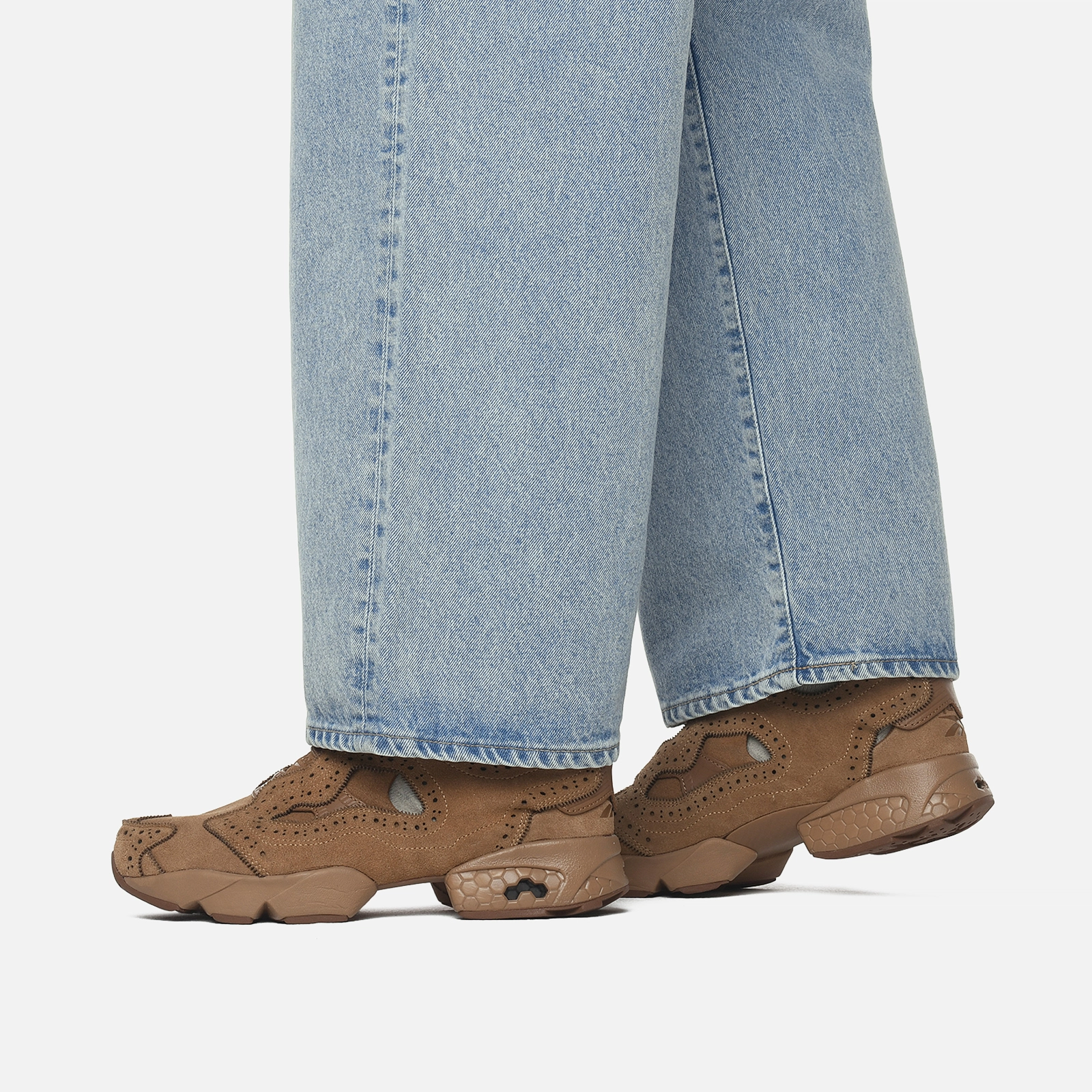 Fragment Players Association ヨーヨー Мужские кроссовки Reebok x Engineered Garments Instapump Fury 94