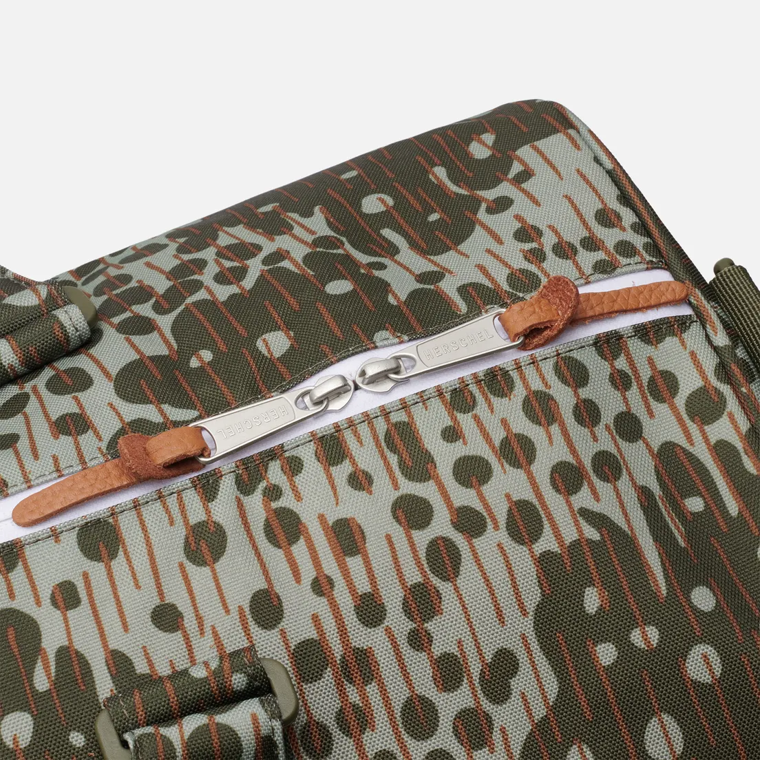 Herschel Supply Co. Дорожная сумка Novel
