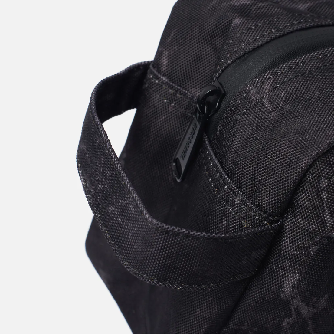Herschel Supply Co. Косметичка Chapter