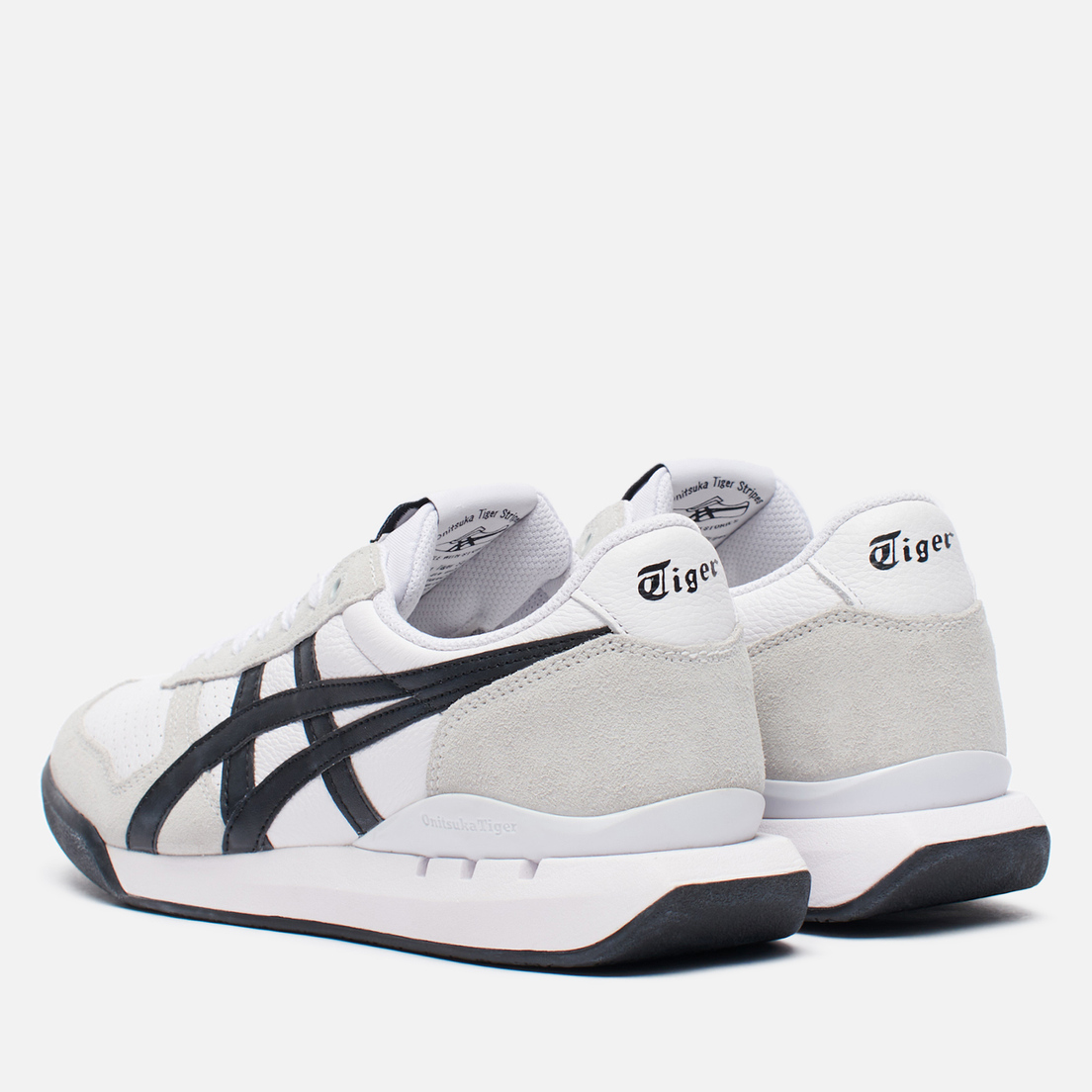 Asics ultimate 81 jordan best sale