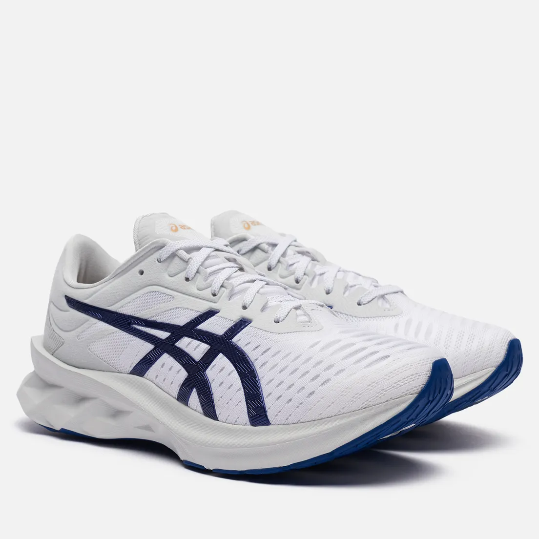 ASICS Кроссовки Novablast SPS