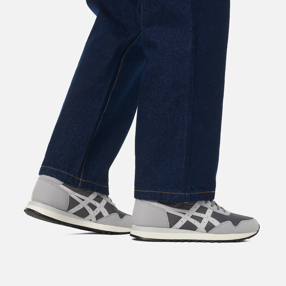 ASICS Мужские кроссовки Tiger Runner II