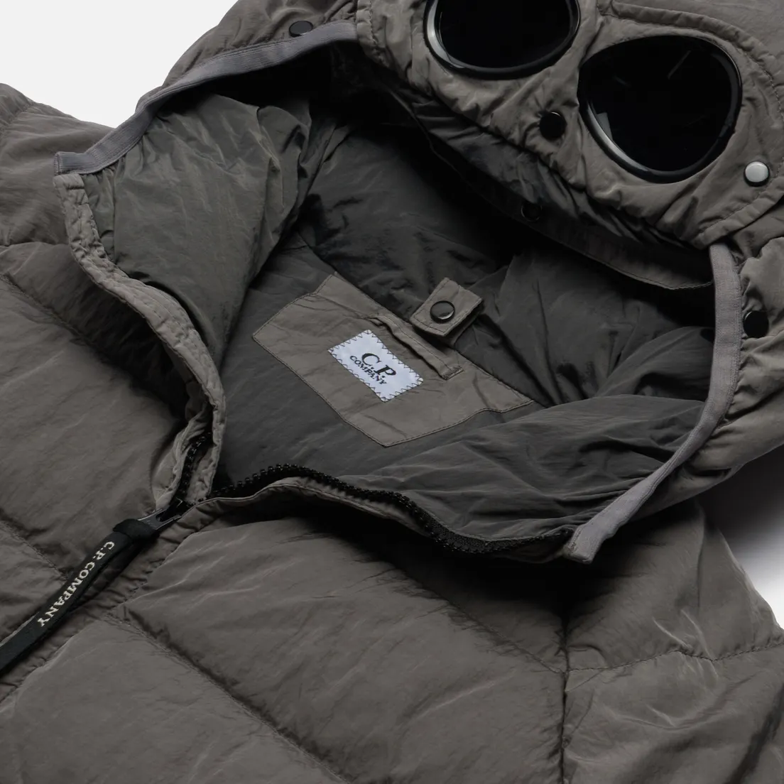 C.P. Company Мужской пуховик Eco-Chrome-R Hooded Down