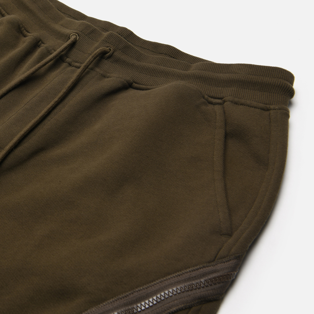 C.P. Company Мужские шорты Diagonal Raised Fleece Zipped Pocket