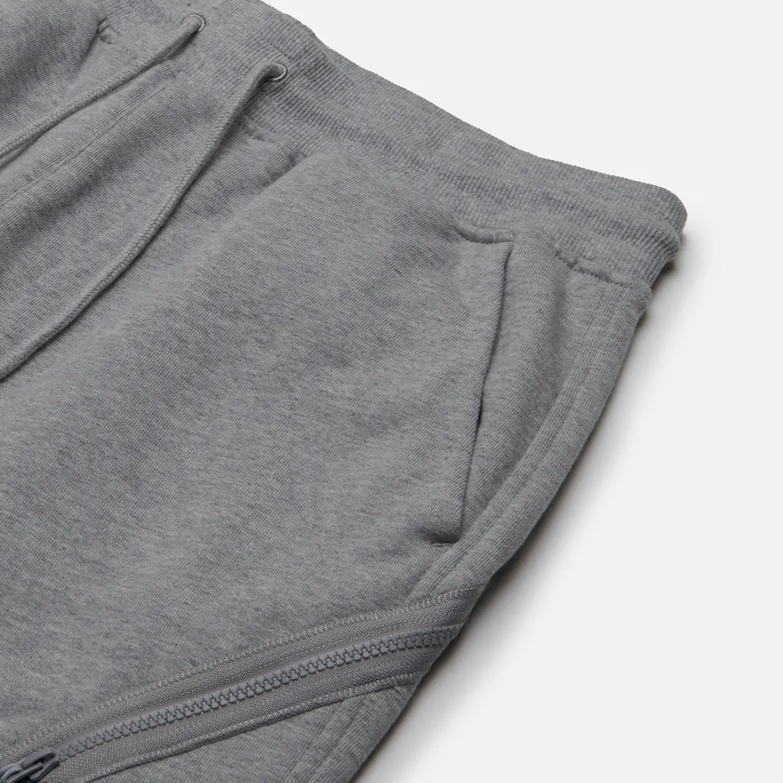 C.P. Company Мужские шорты Diagonal Raised Fleece Zipped Pocket