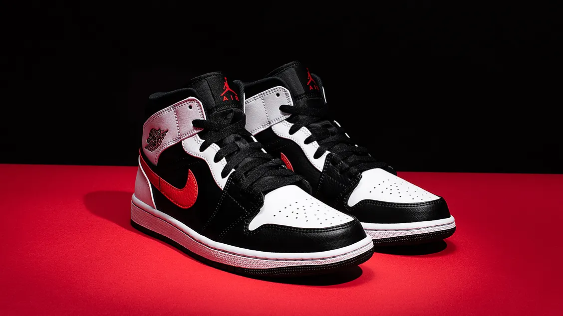 Air Jordan 1 Mid Black/Chile Red/White