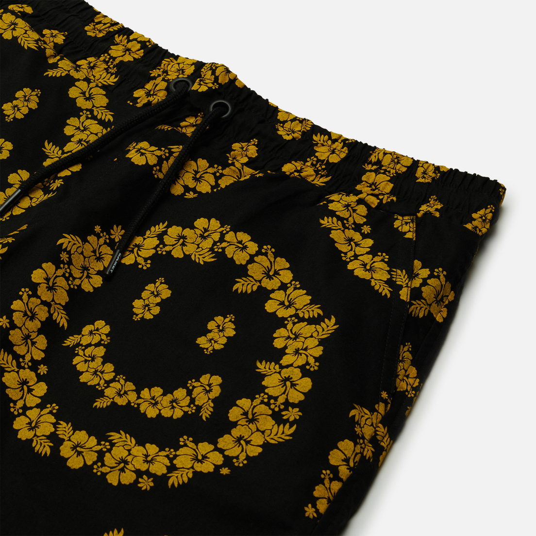 Chinatown Market Мужские шорты Smiley Floral