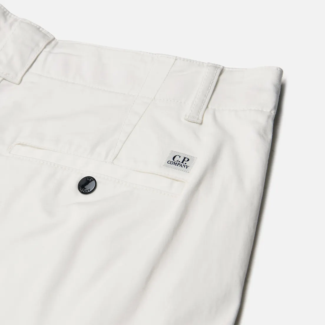 C.P. Company Мужские шорты Stretch Sateen Cargo Lens Detail
