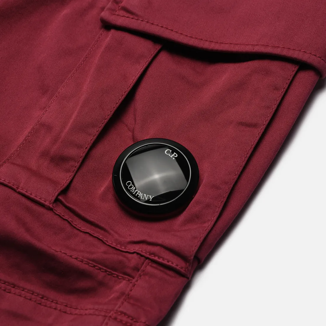 C.P. Company Мужские шорты Stretch Sateen Cargo Lens Detail