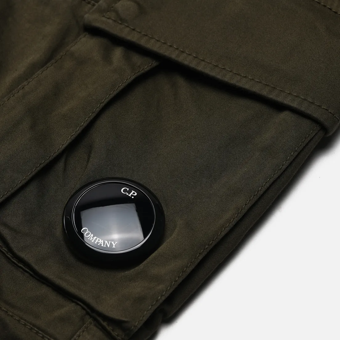 C.P. Company Мужские шорты Stretch Sateen Cargo Lens Detail