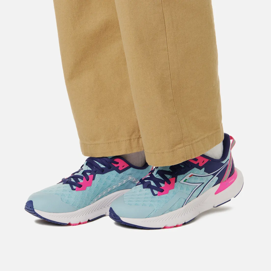 Diadora Женские кроссовки Mythos Blushield Volo 3