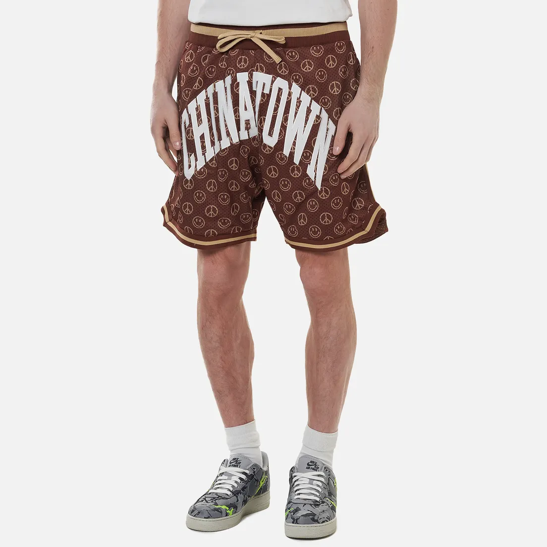 Chinatown Market Мужские шорты Smiley Cabana Basketball