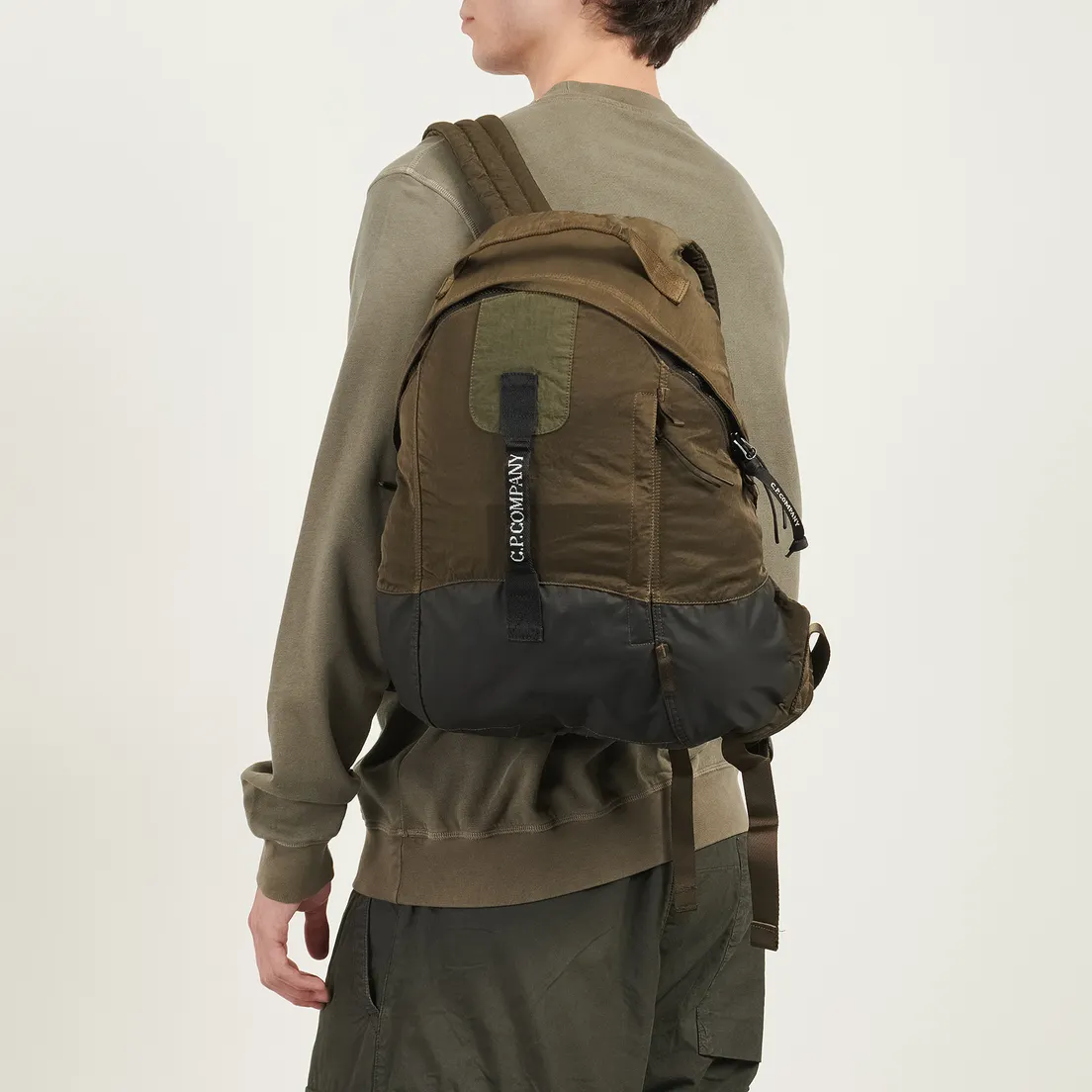 C.P. Company Рюкзак Nylon B Rounded Embroidered Logo