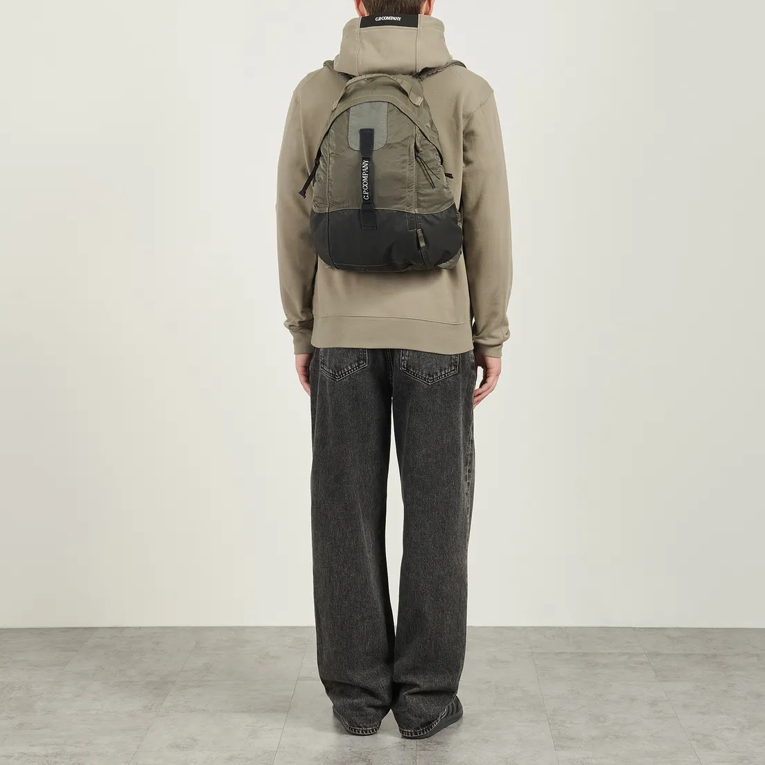 C.P. Company Рюкзак Nylon B Rounded Embroidered Logo