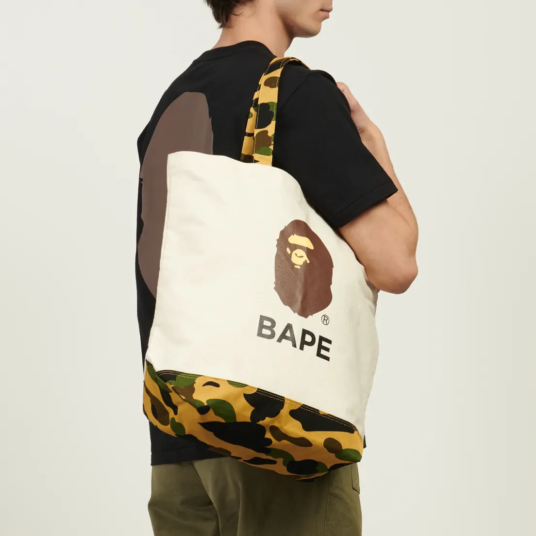 A Bathing Ape Сумка 1st Camo Ape Head Tote