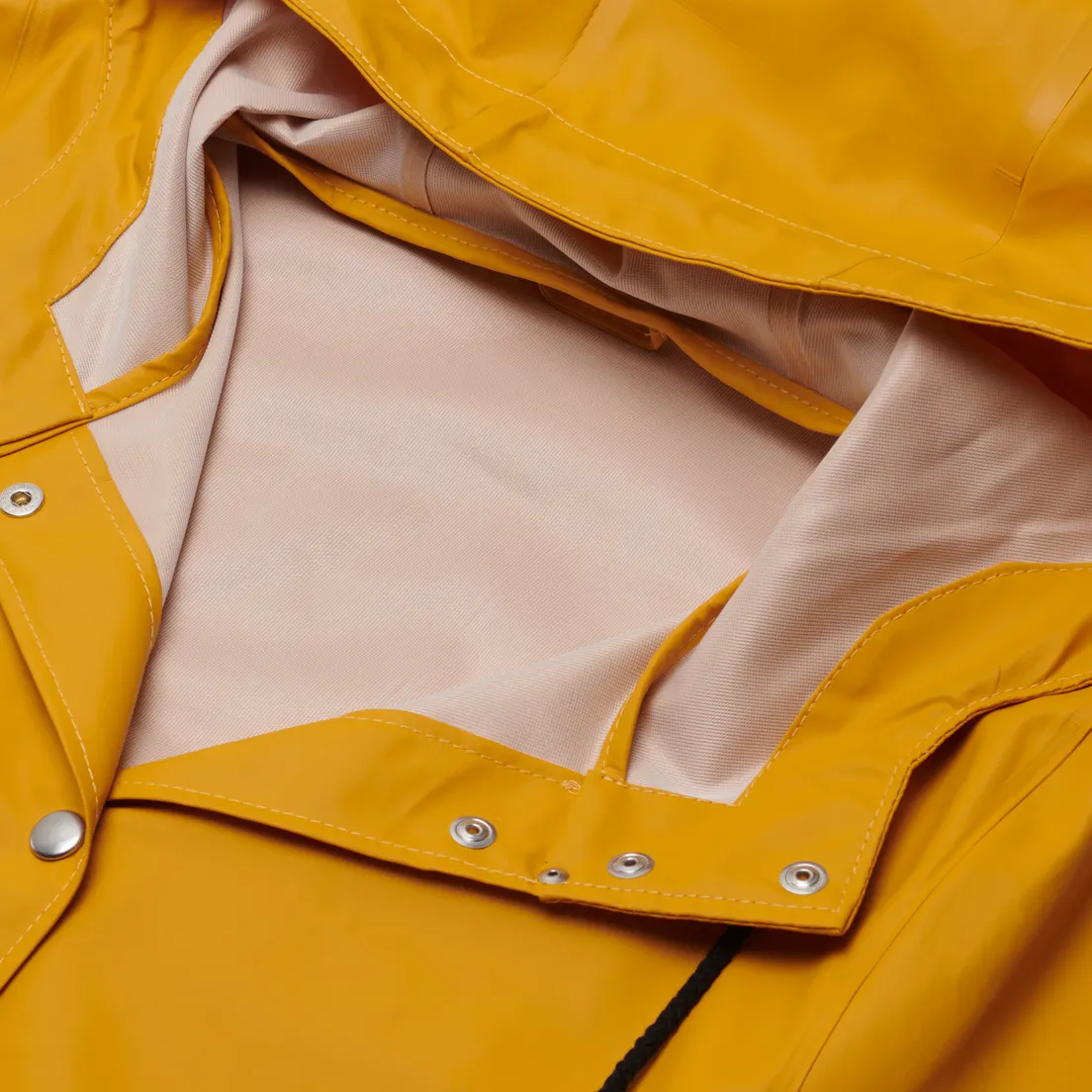 Stutterheim Женская куртка дождевик Mosebacke Lightweight