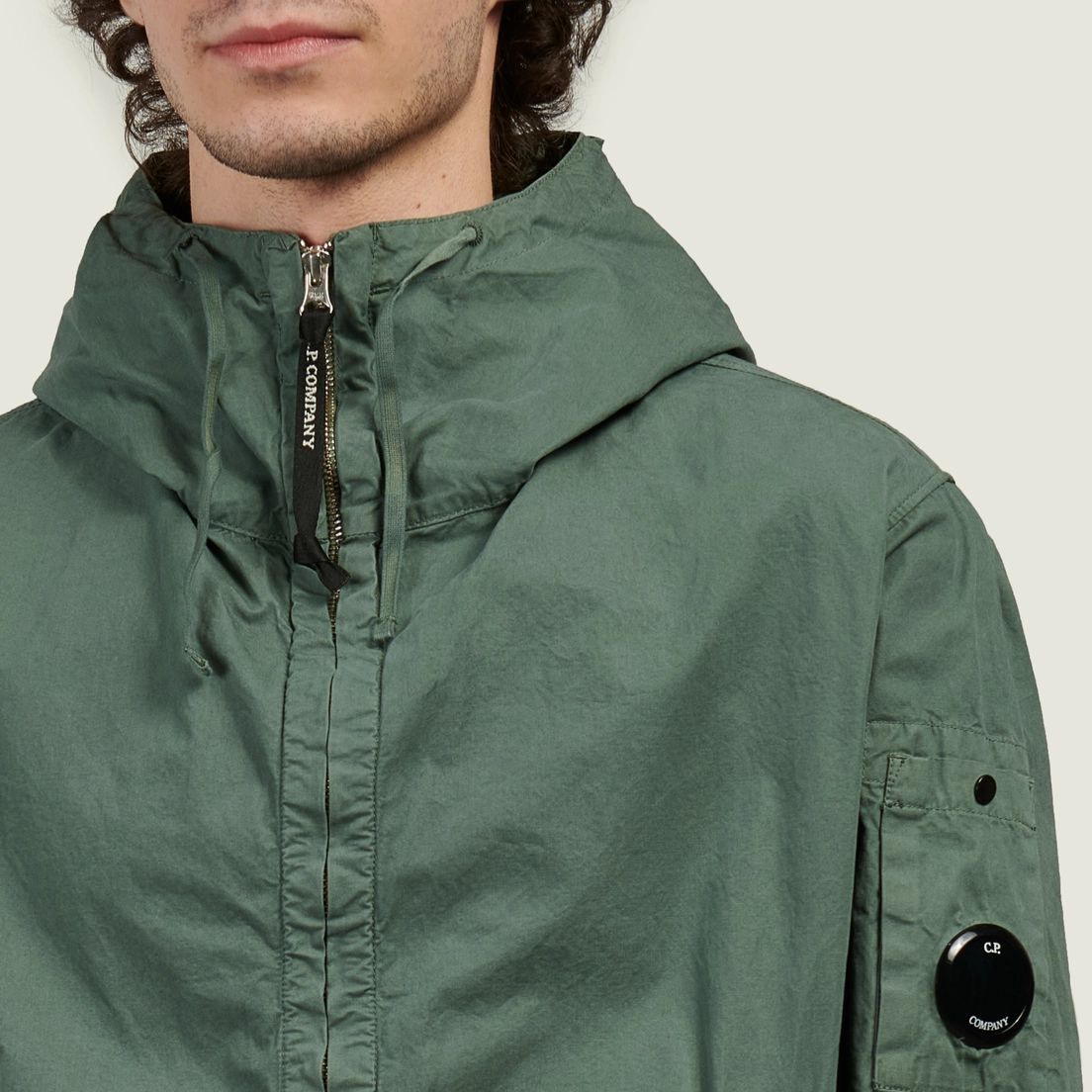 C.P. Company Мужская куртка ветровка Micro-Reps Hooded Lens