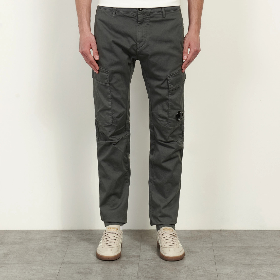 C.P. Company Мужские брюки Stretch Sateen Ergonomic Side Pockets Cargo 