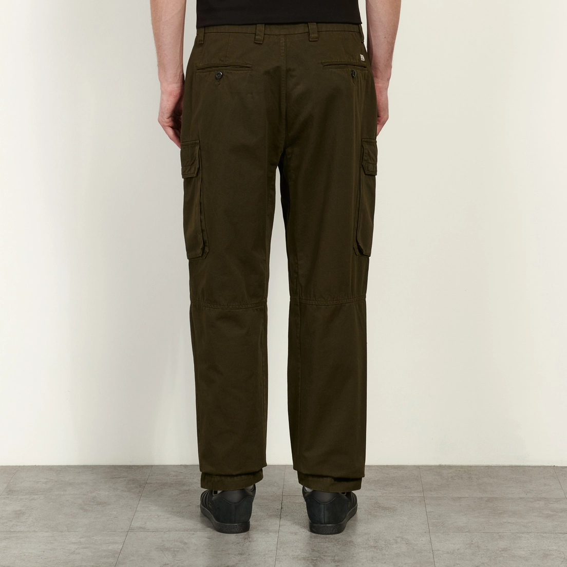 C.P. Company Мужские брюки Cotton Gabardine Loose Fit Cargo