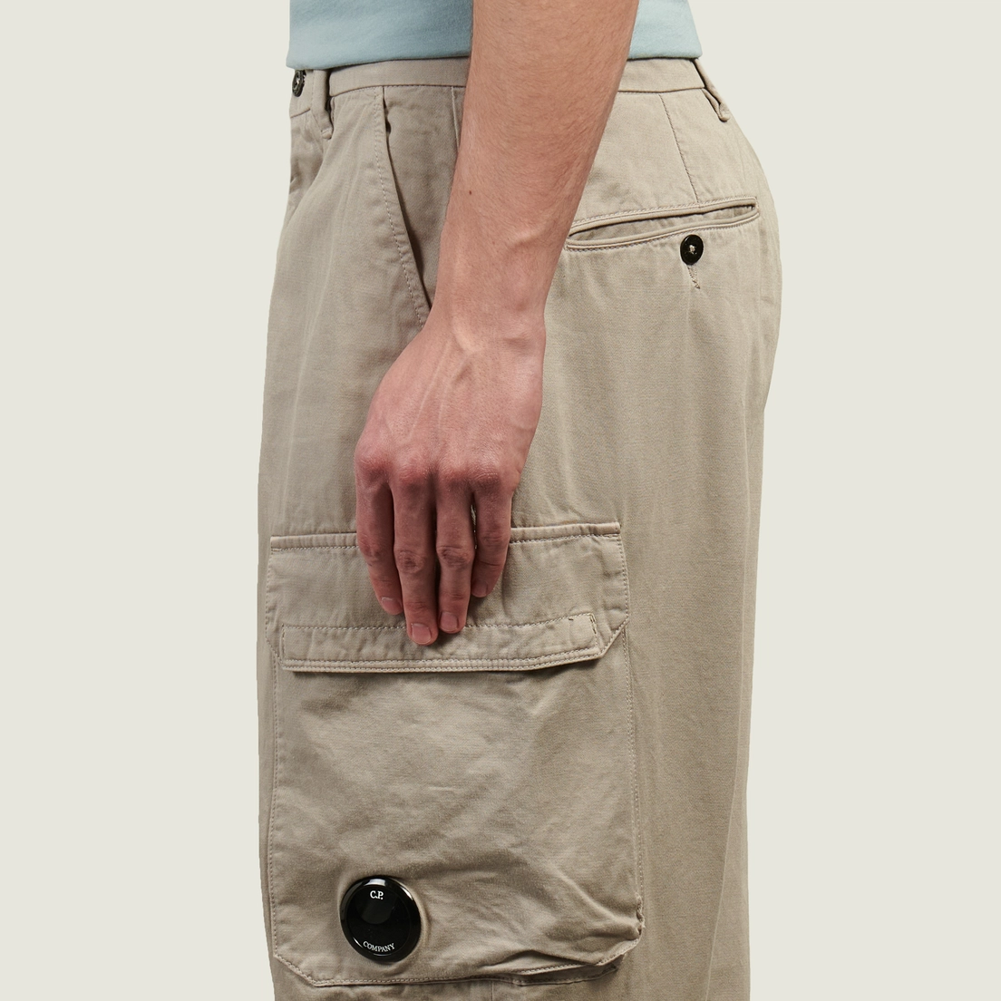 C.P. Company Мужские брюки Cotton Gabardine Loose Fit Cargo