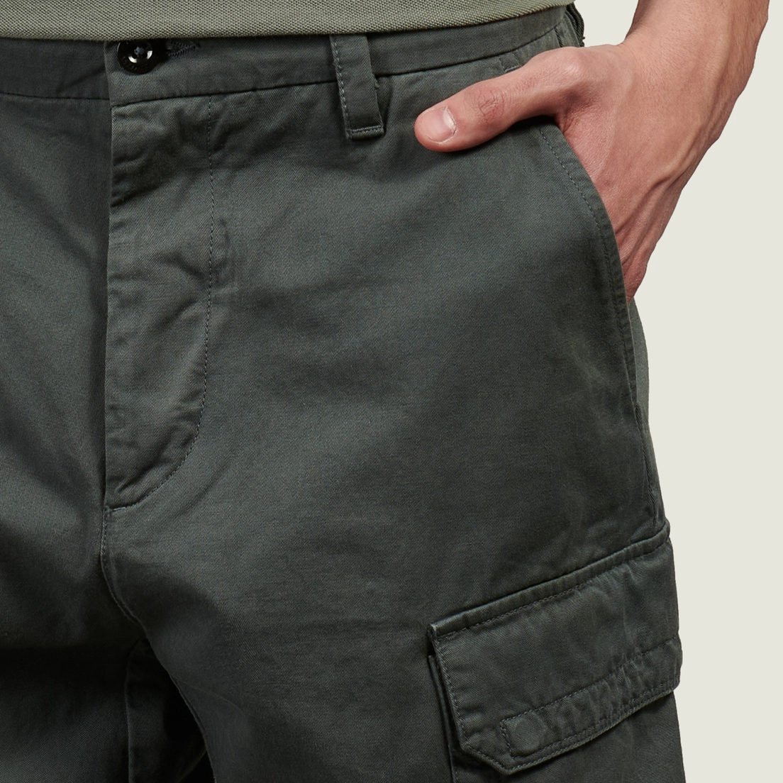 C.P. Company Мужские брюки Cotton Gabardine Loose Fit Cargo