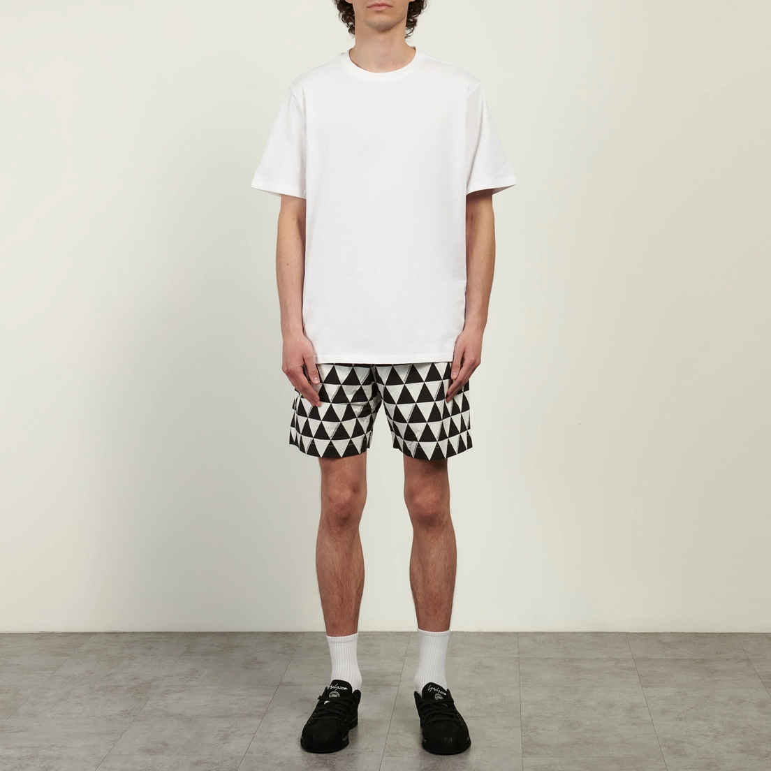 Neighborhood Мужские шорты Triangle Pattern