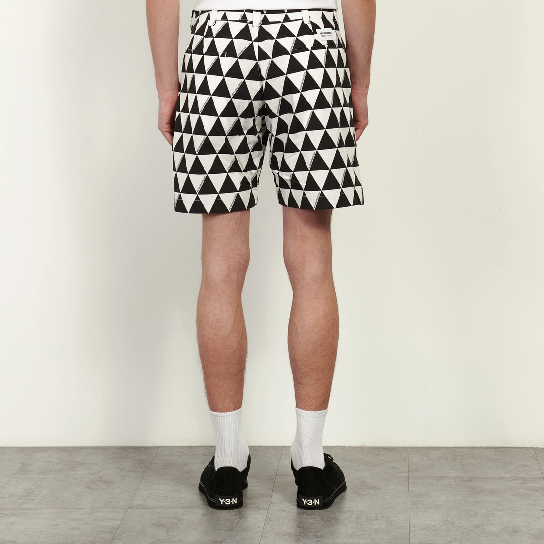 Neighborhood Мужские шорты Triangle Pattern