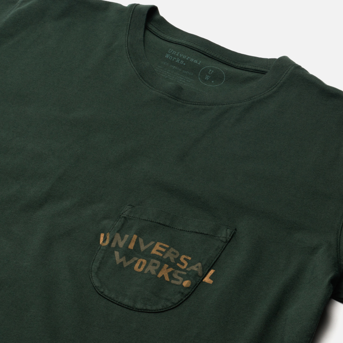 Мужская футболка Universal Works, цвет зелёный, размер L 25611-FOREST GREEN Print Pocket Organic Jersey - фото 2