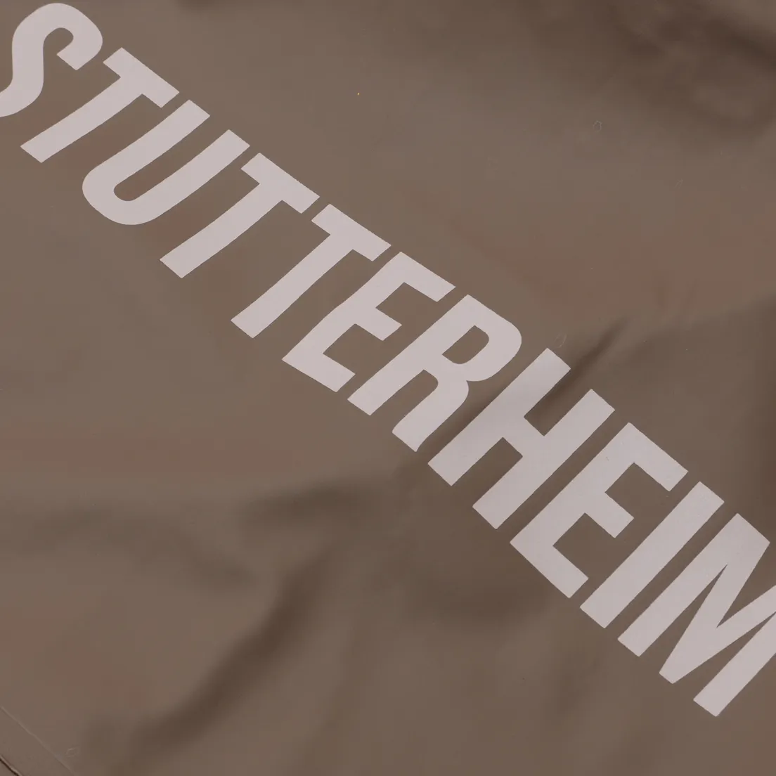 Stutterheim Женская куртка дождевик Mosebacke Long Print