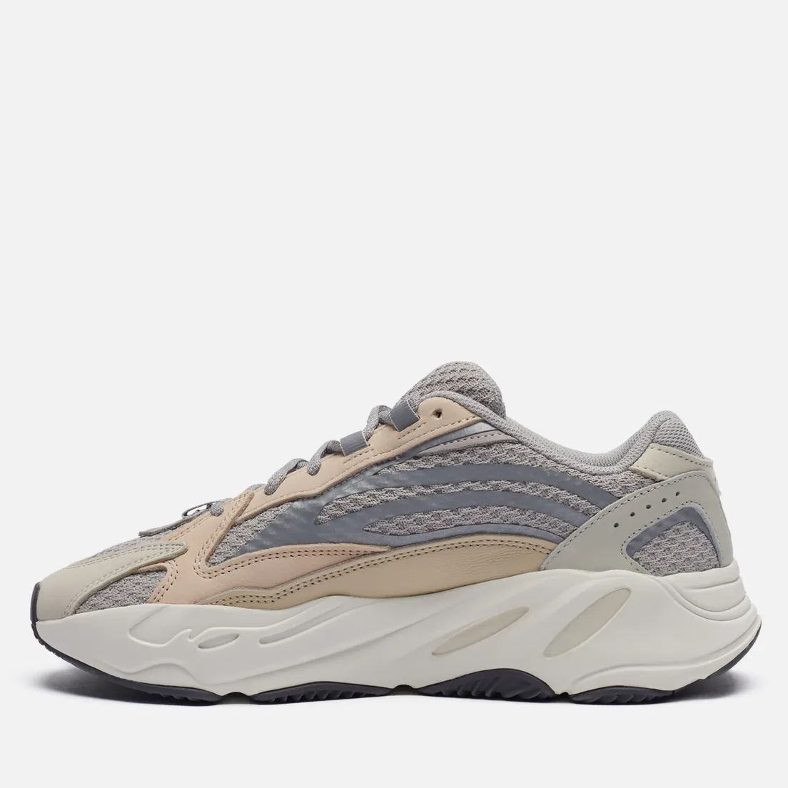 adidas Originals Кроссовки YEEZY Boost 700 V2