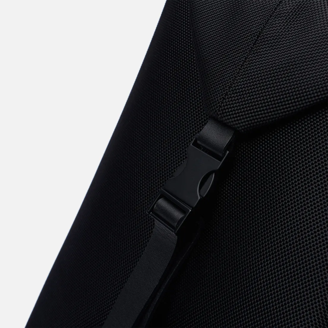 Cote&Ciel Сумка Aar Ballistic Messenger