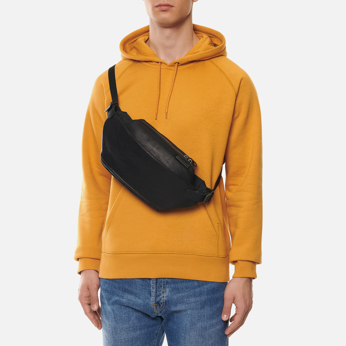 Cote&Ciel Сумка на пояс Isarau Small Alias Cowhide Leather