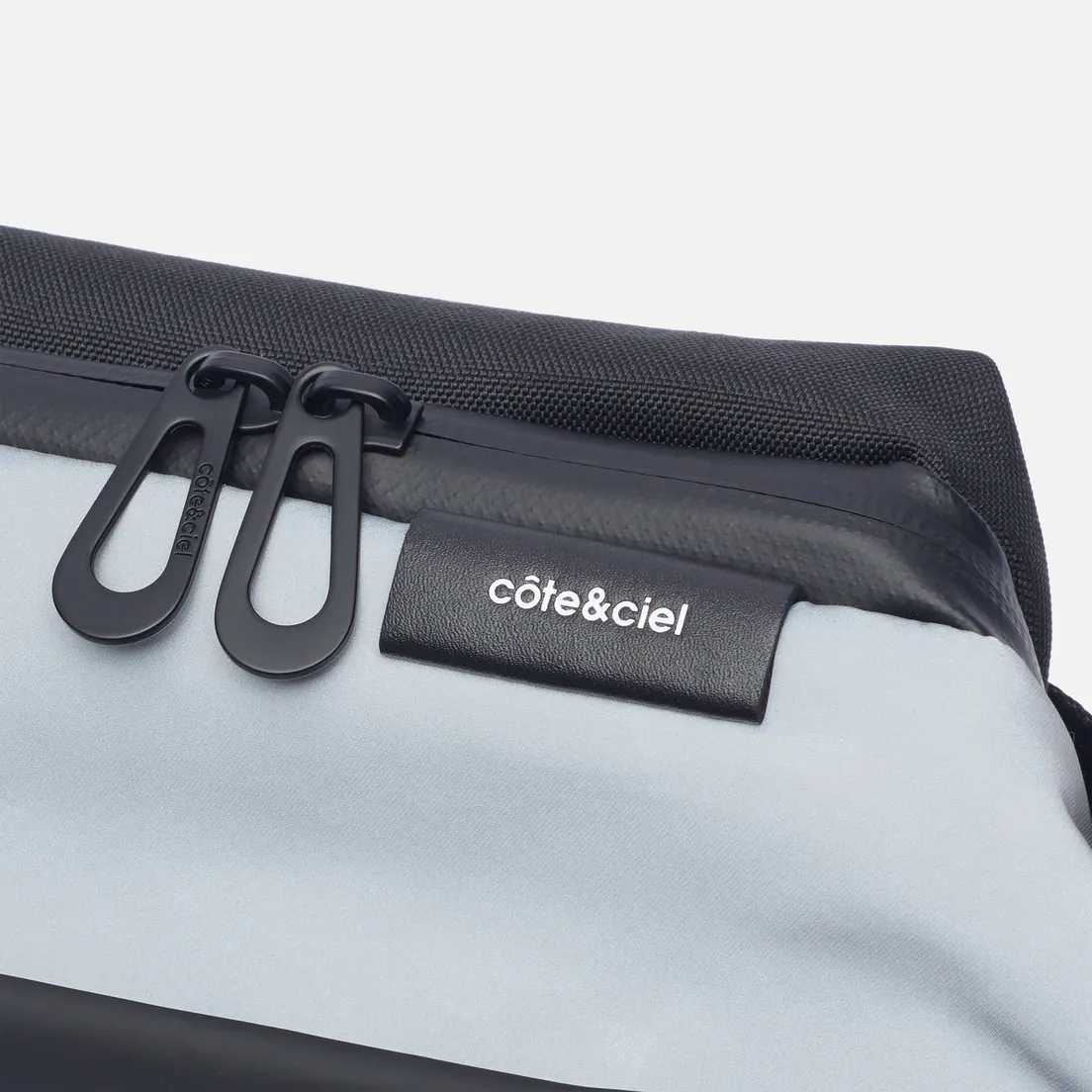 Cote&Ciel Сумка на пояс Isarau Small Reflective
