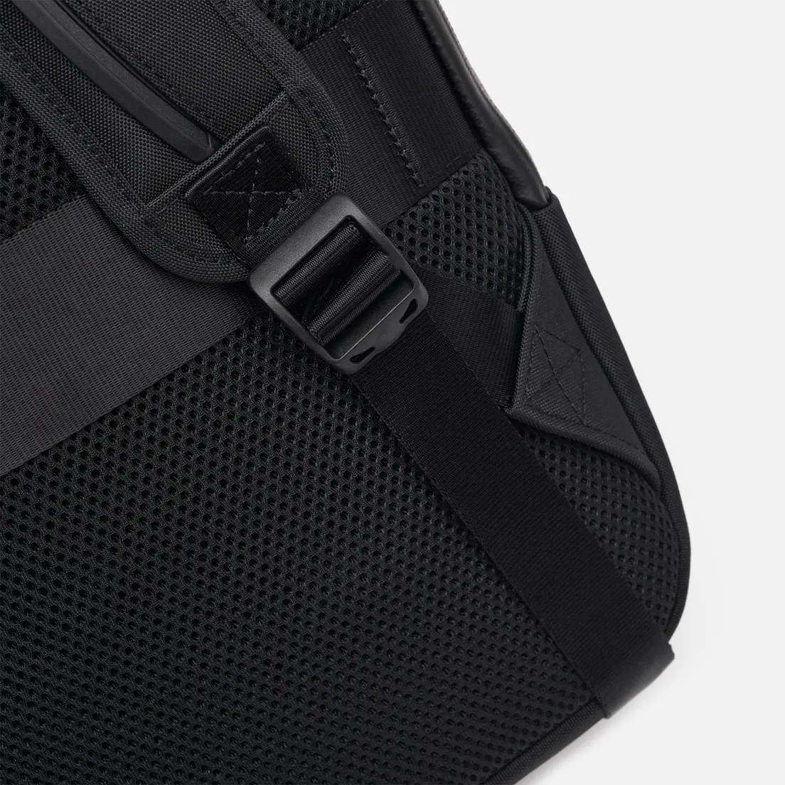 Cote&Ciel Рюкзак Saru Sleek