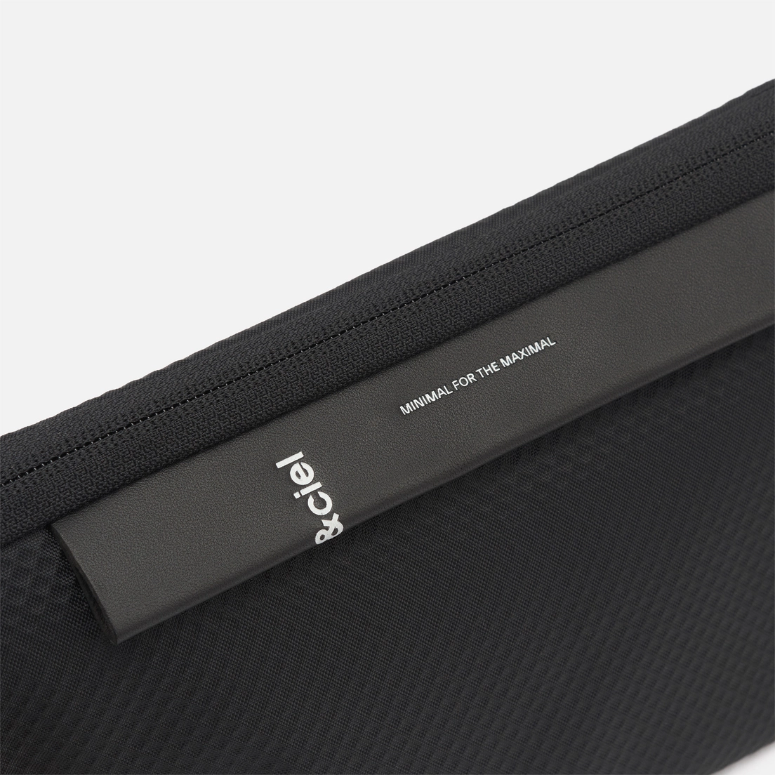 Cote&Ciel Сумка на пояс Isarau XS Satellite