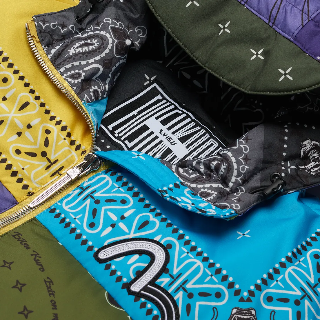 Evisu Мужской пуховик Bandana Handkerchief All Over Printed Down