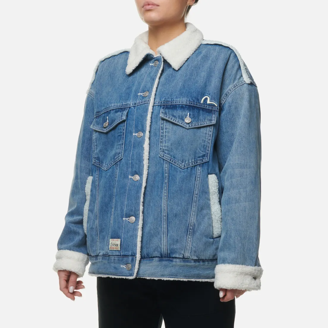 Evisu Женская джинсовая куртка Daruma & Fortune Cat Embroidered Sherpa-Lined Denim