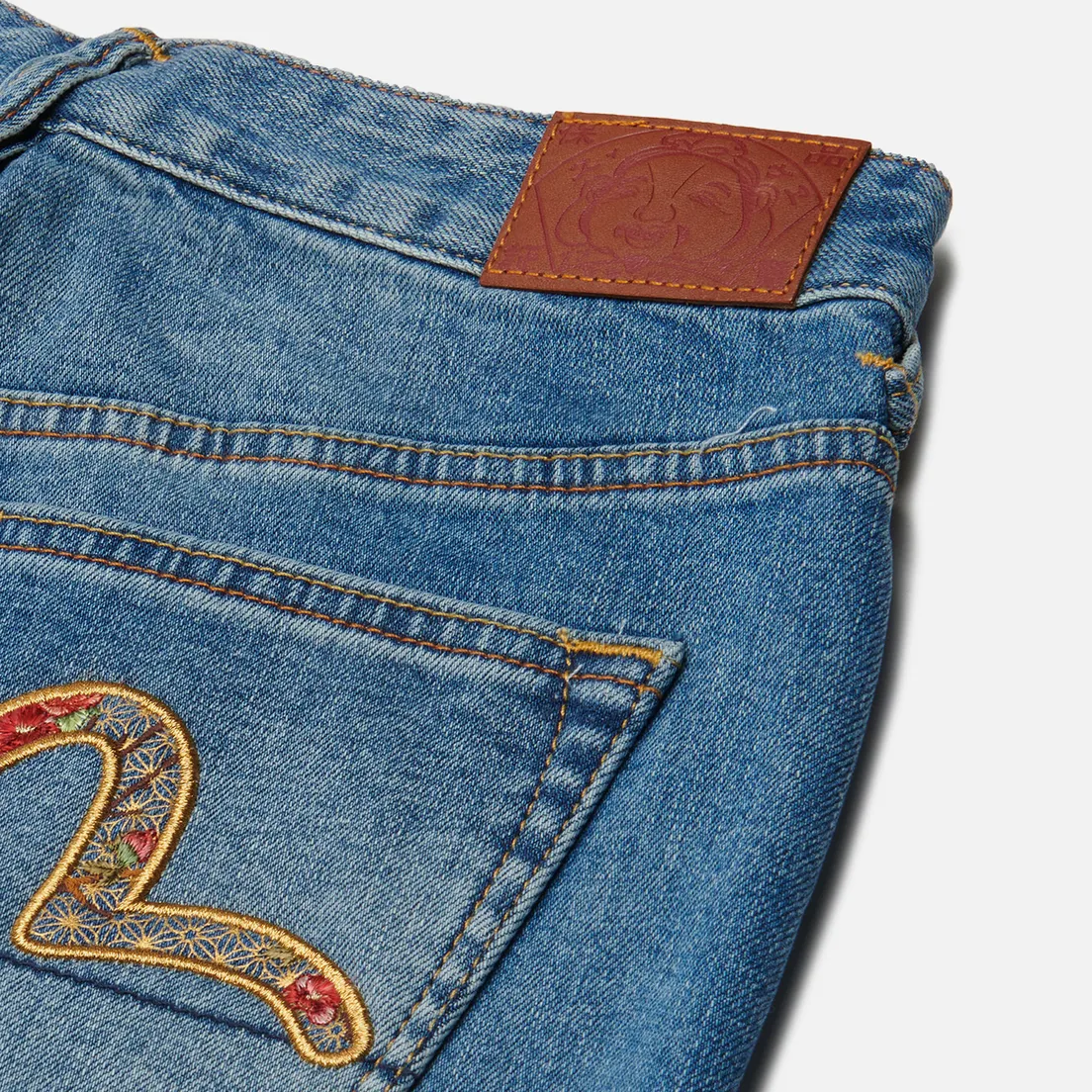 Evisu Женские джинсы Embroidered Seagull Tsubaki Straight Leg