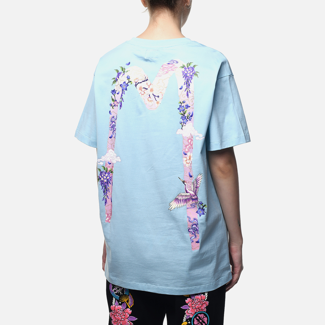 Evisu Женская футболка Printed Cranes Floral Daicock Seagull Boyfriend