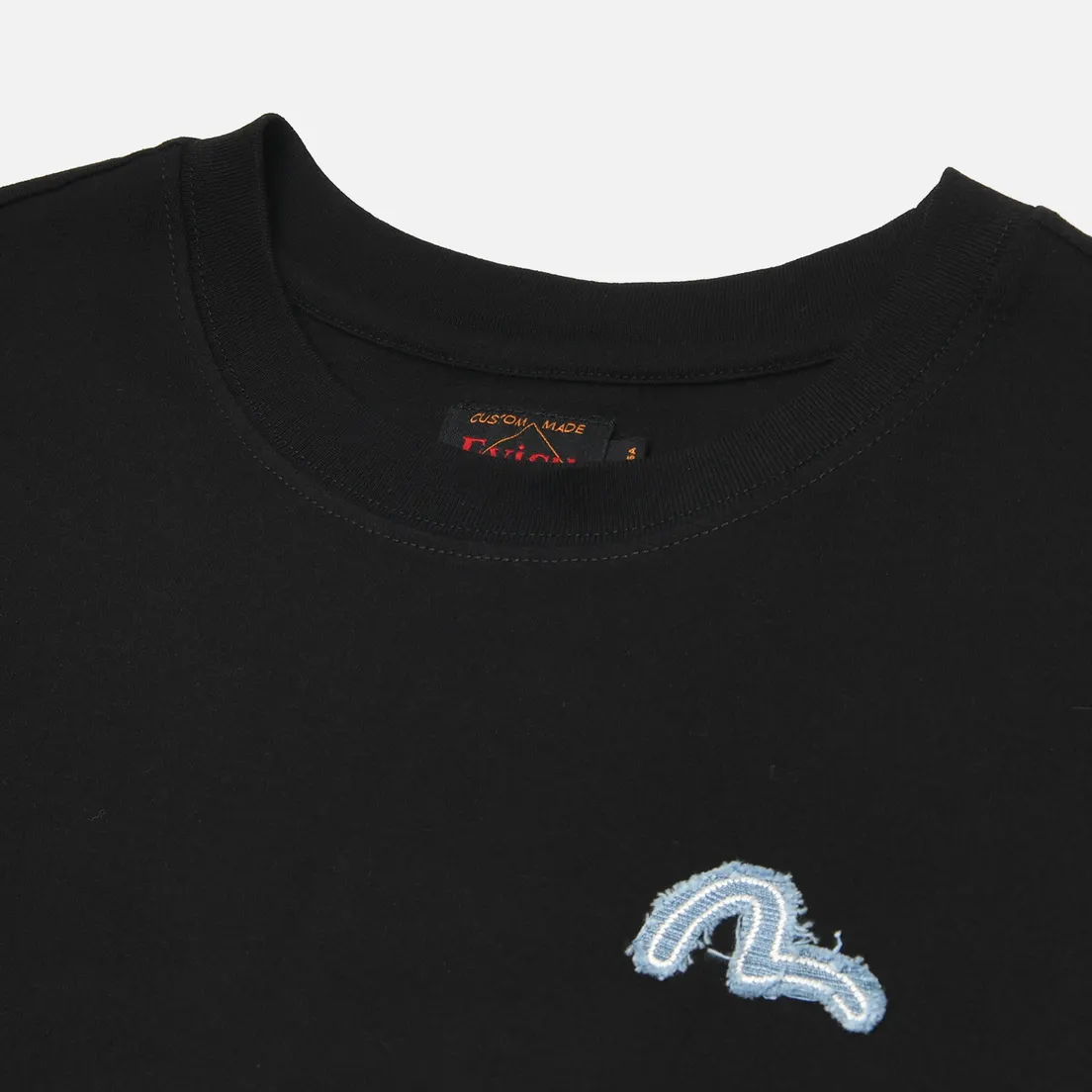 Evisu Женская футболка Deconstructed Denim Applique Embroidery