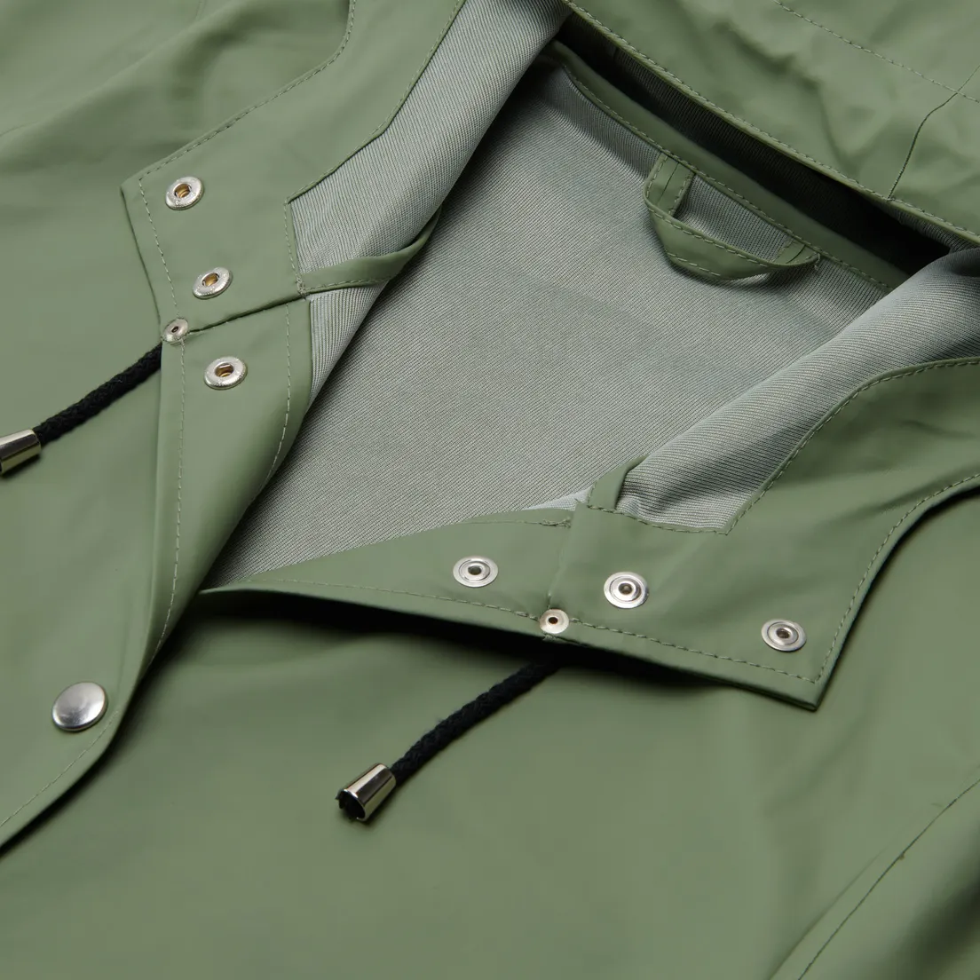 Stutterheim Женская куртка дождевик Mosebacke Lightweight